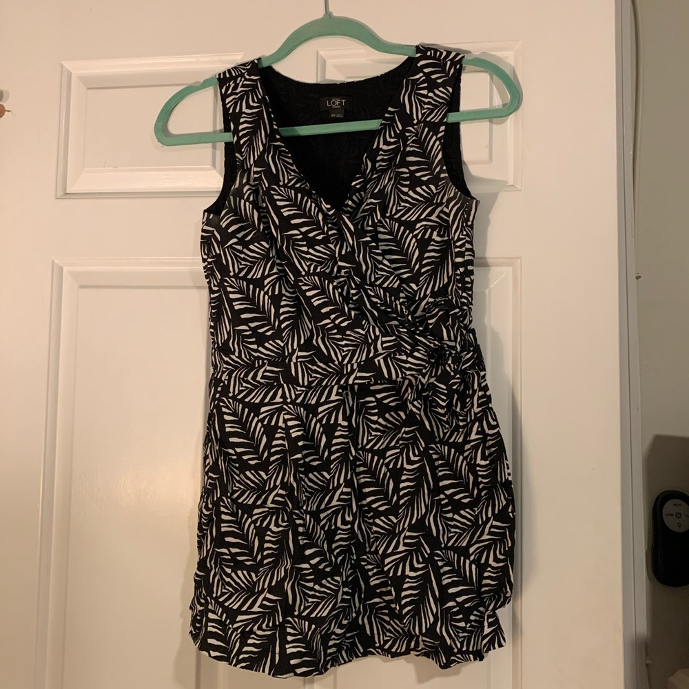 Loft black & white romper - 00P